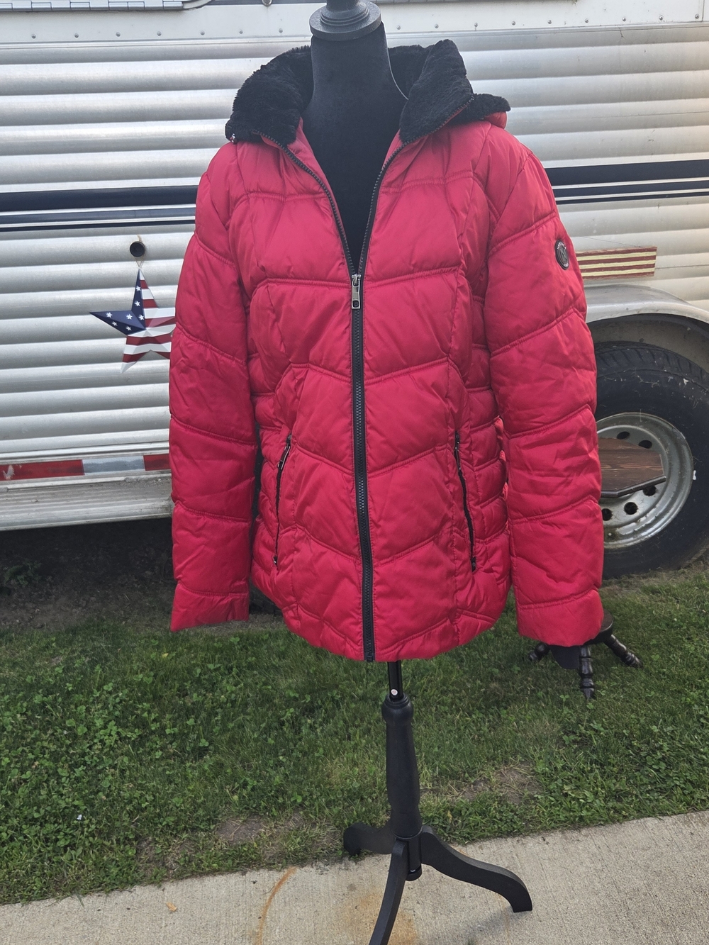 Nautica Red Puffer Ski Jacket - Picture 11 of 14